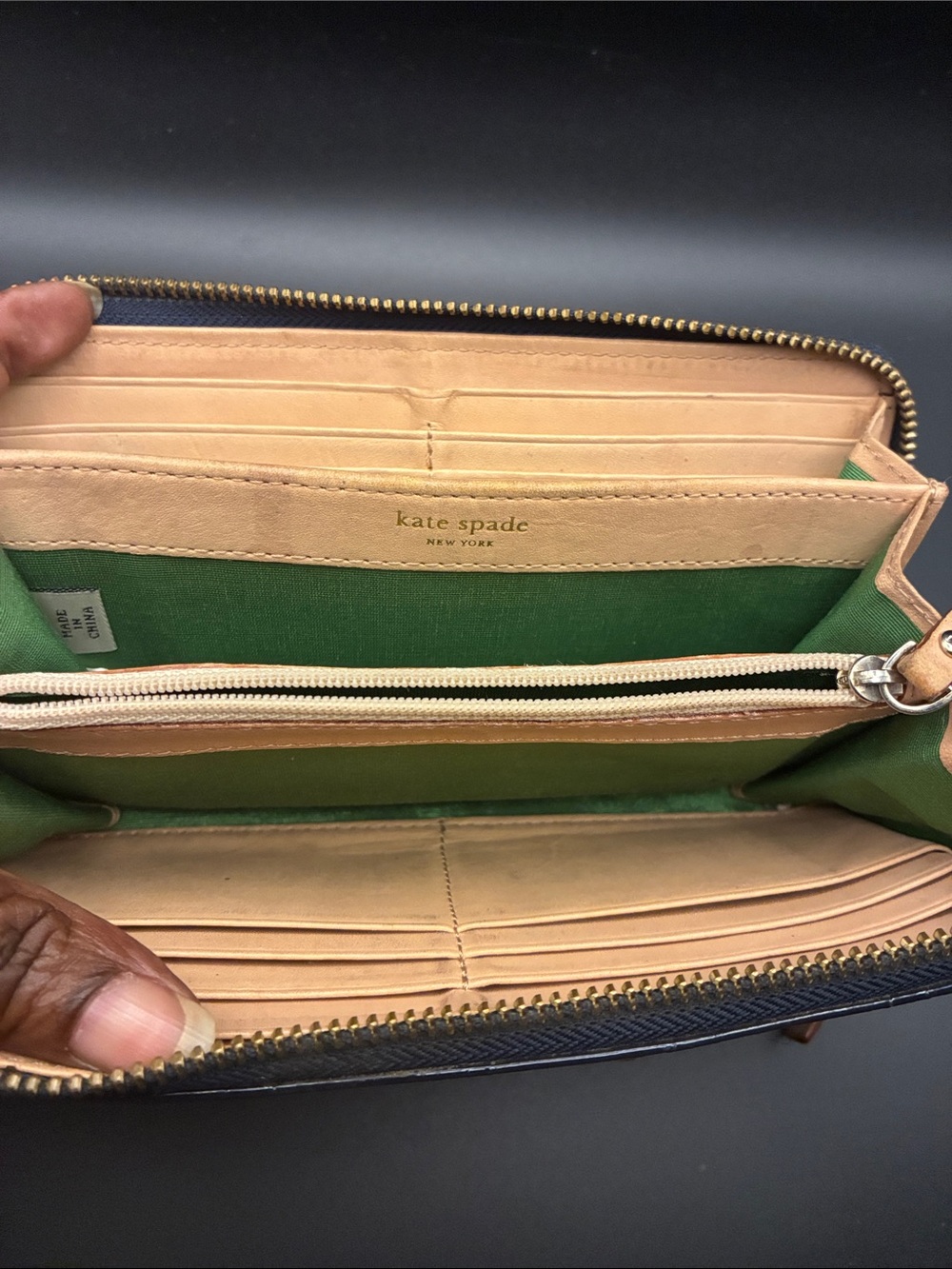 kate spade Navy Patent Zip Wallet with Tan Accent EUC Just needs to be wiped - Picture 10 of 16